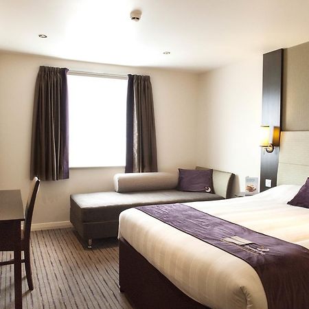 Premier Inn Southwark Borough High St London Exteriör bild