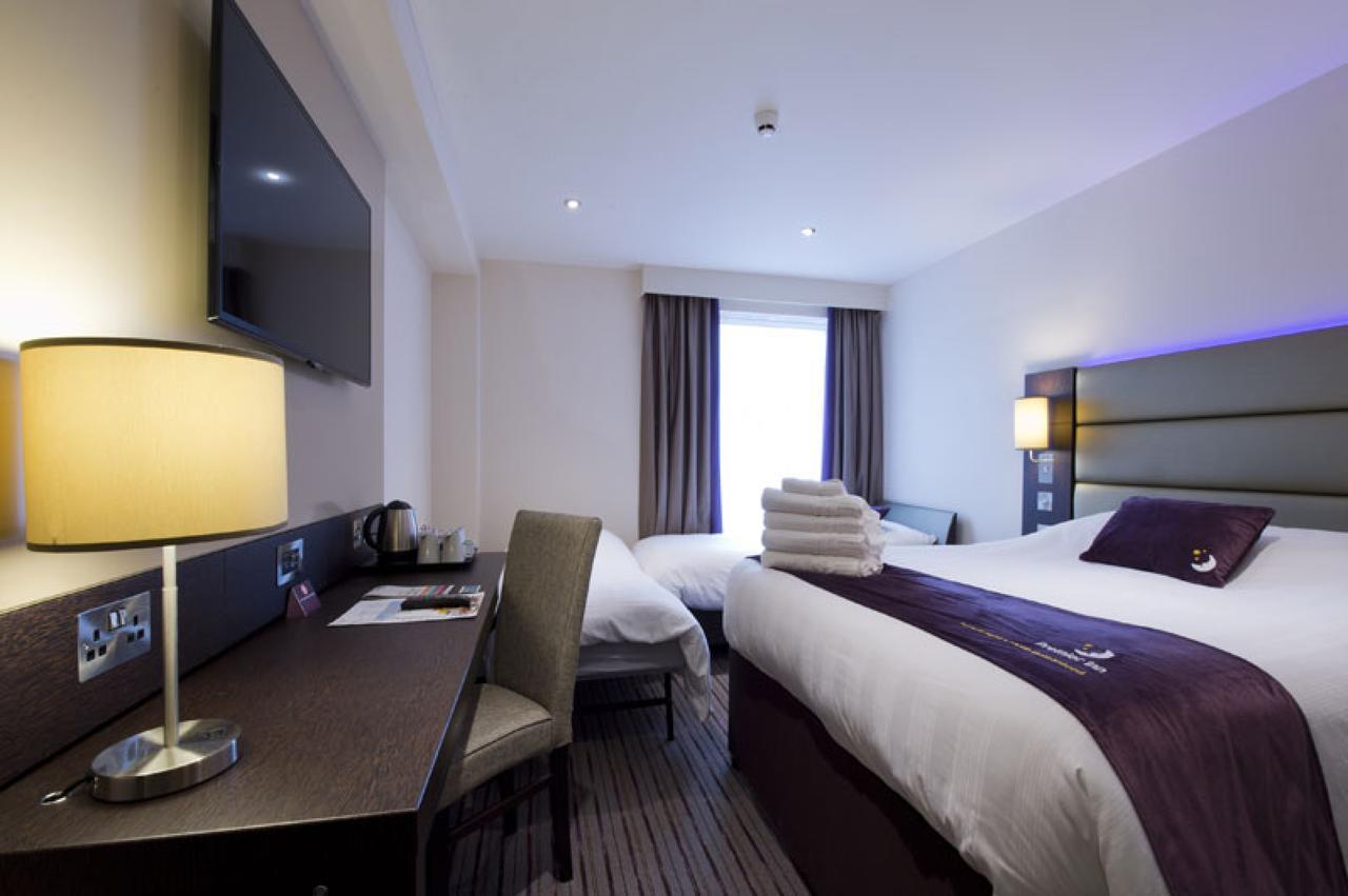 Premier Inn Southwark Borough High St London Exteriör bild