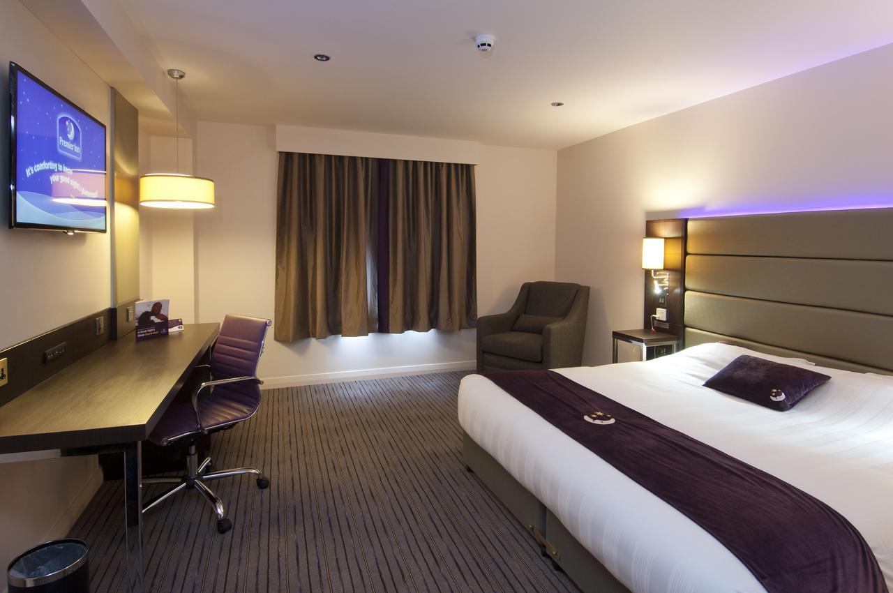 Premier Inn Southwark Borough High St London Exteriör bild